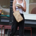 Katy Perry in a White Tank Top Was Seen Out for a Walk in Tribeca in New York