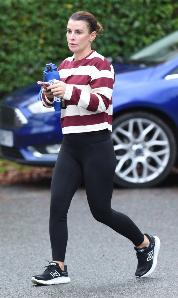 Coleen Rooney in a Black Sneakers