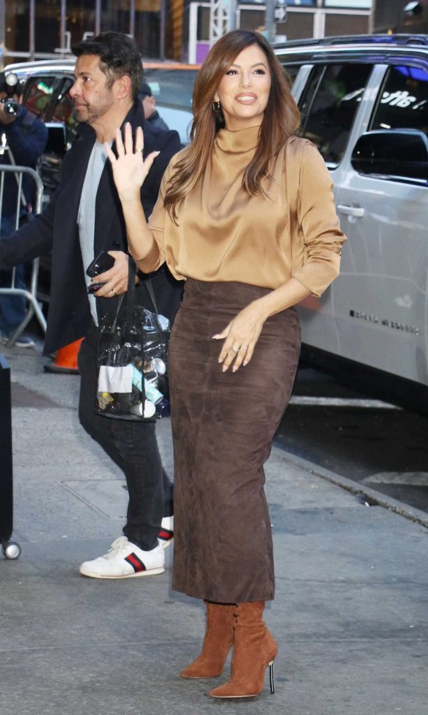 Eva Longoria in a Brown Skirt