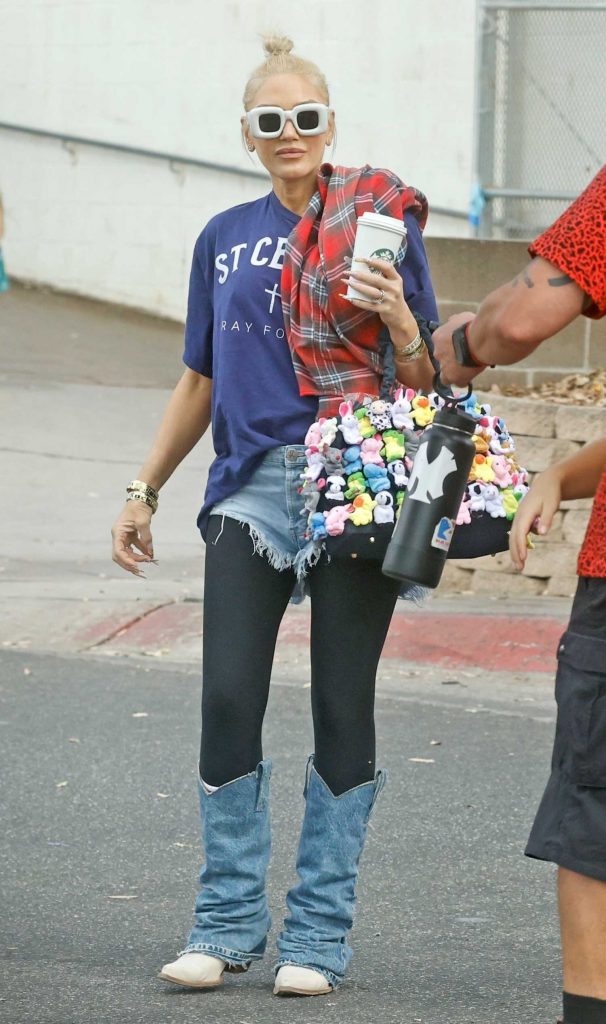 Gwen Stefani in a Blue Tee