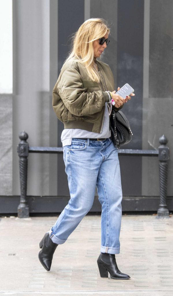 Louise Redknapp in a Blue Jeans