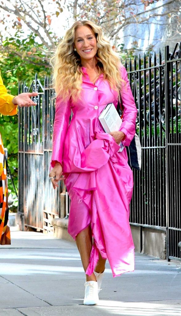 Sarah Jessica Parker in a Pink Dress