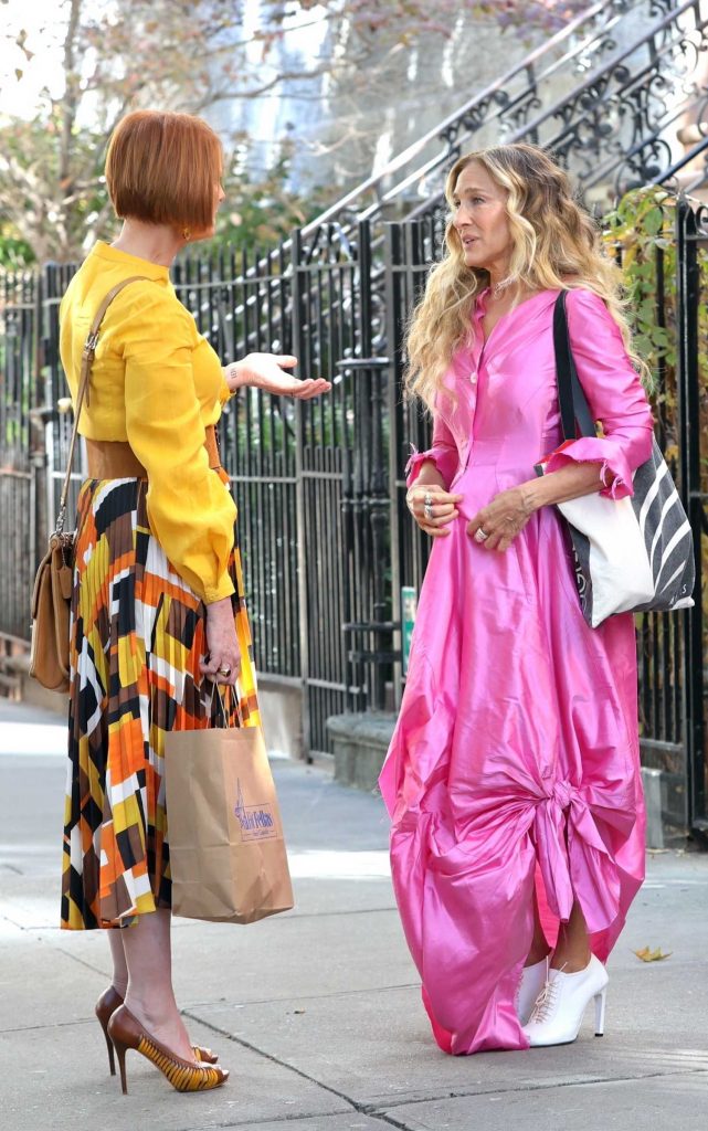 Sarah Jessica Parker in a Pink Dress