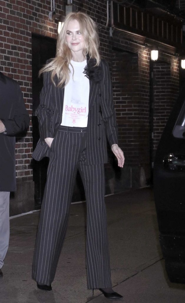 Nicole Kidman in a Black Striped Pantsuit