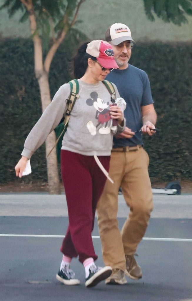 Sarah Silverman in a Grey Sweatshirt