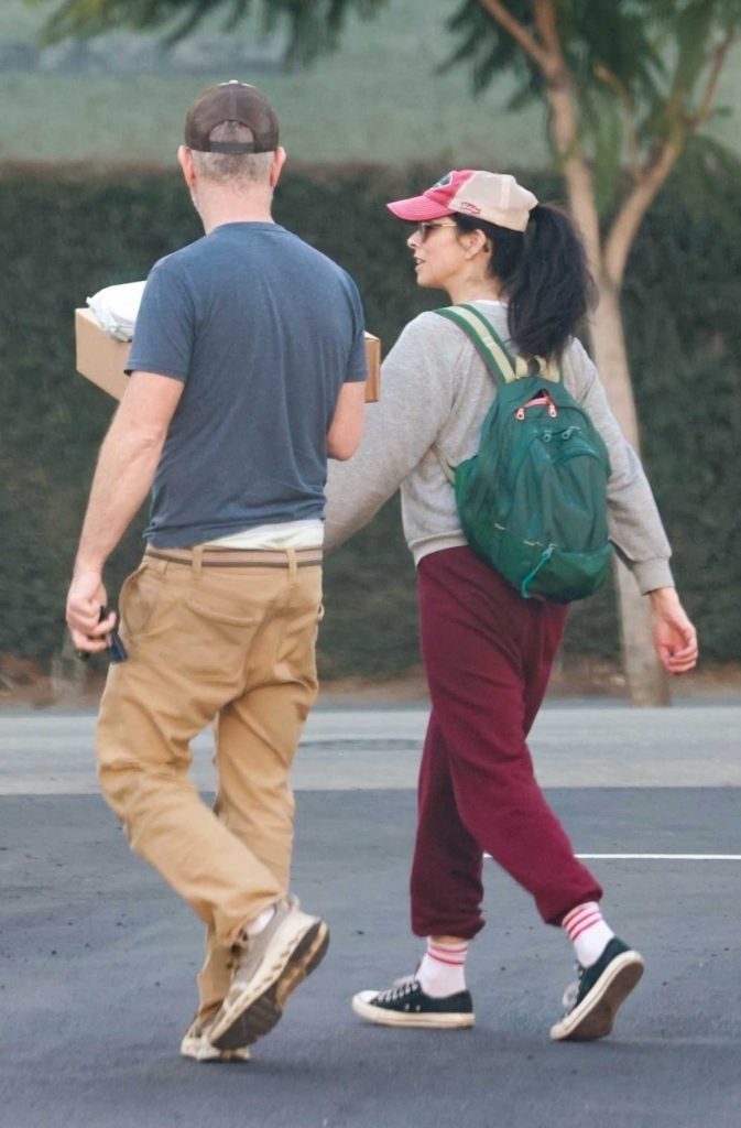 Sarah Silverman in a Grey Sweatshirt