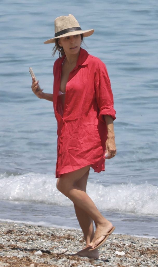 Eva Longoria in a Straw Hat