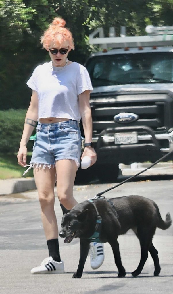 Kristen Stewart in a White Sneakers