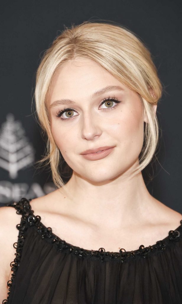 Alyvia Alyn Lind
