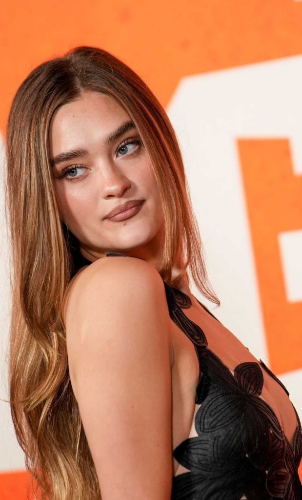 Lizzy Greene