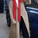 Zoey Deutch in a Beige Trench Coat Arrives at the Maria Cristina Hotel During the 73rd San Sebastian International Film Festival in San Sebastian