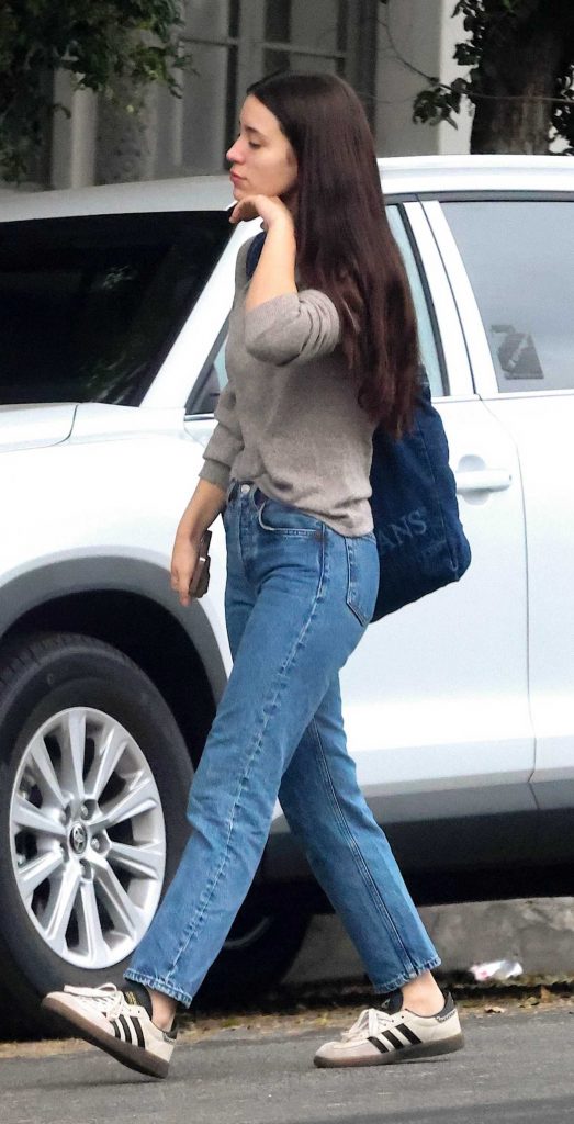 Caylee Cowan in a Blue Jeans