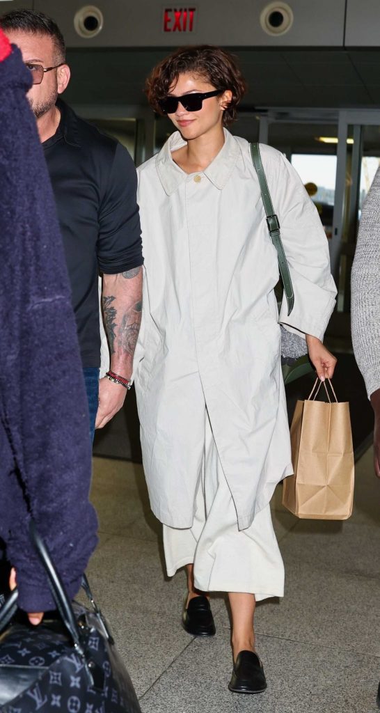Zendaya in a Beige Trench Coat