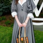 Anne Hathaway Attends the Louis Vuitton 2027 Cruise Collection Show in New York
