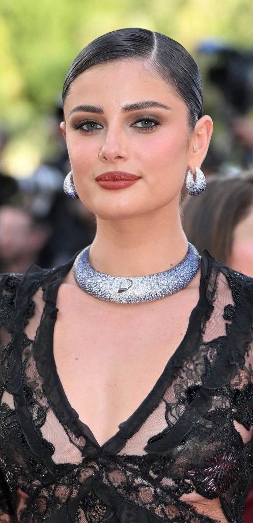Taylor Hill