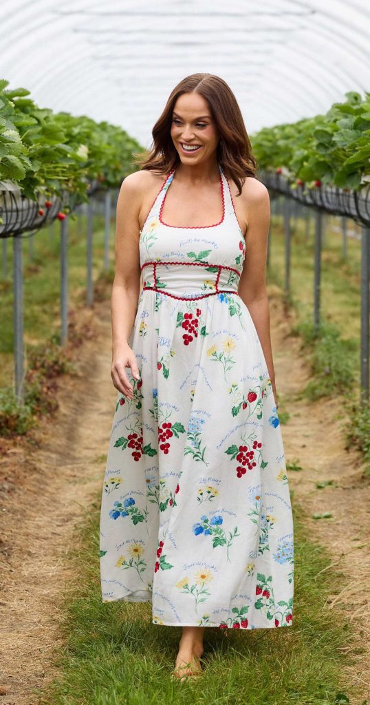 Vicky Pattison in a White Floral Dress