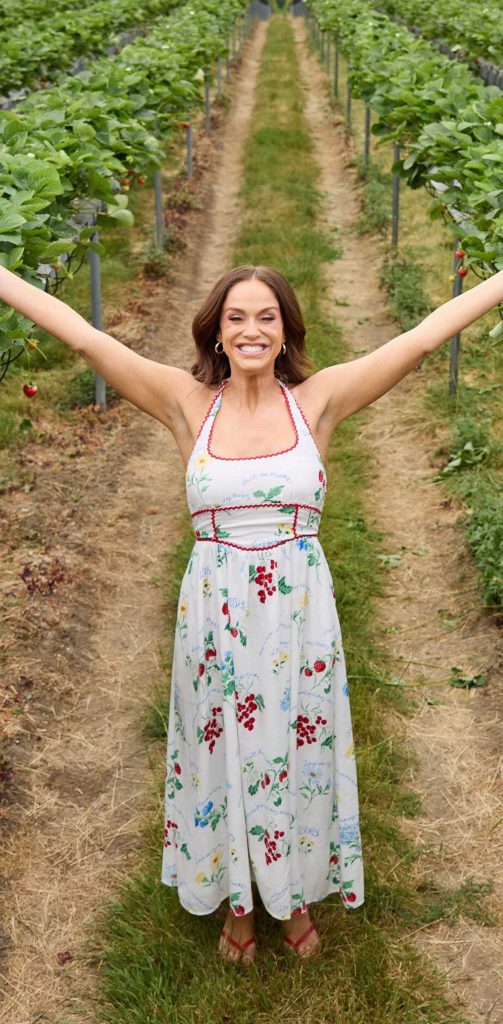 Vicky Pattison in a White Floral Dress