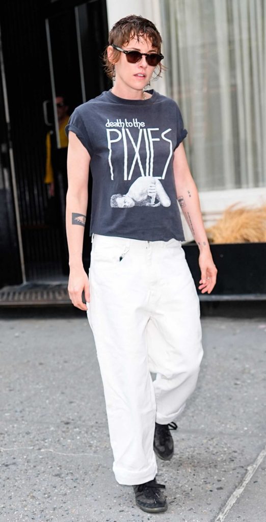 Kristen Stewart in a White Pants