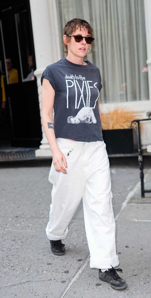 Kristen Stewart in a White Pants