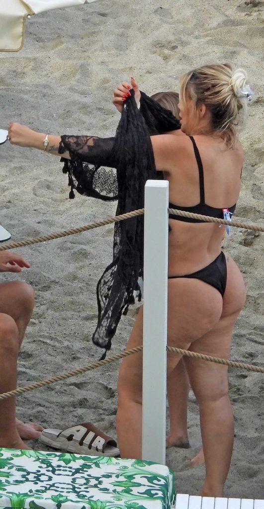 Wanda Nara in a Black Bikini