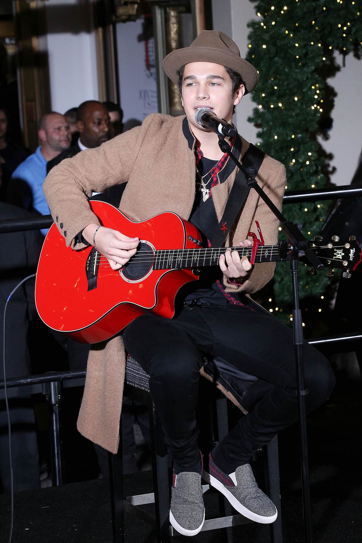 Austin Mahone performs at Lord and Taylor unveils Holiday Windows