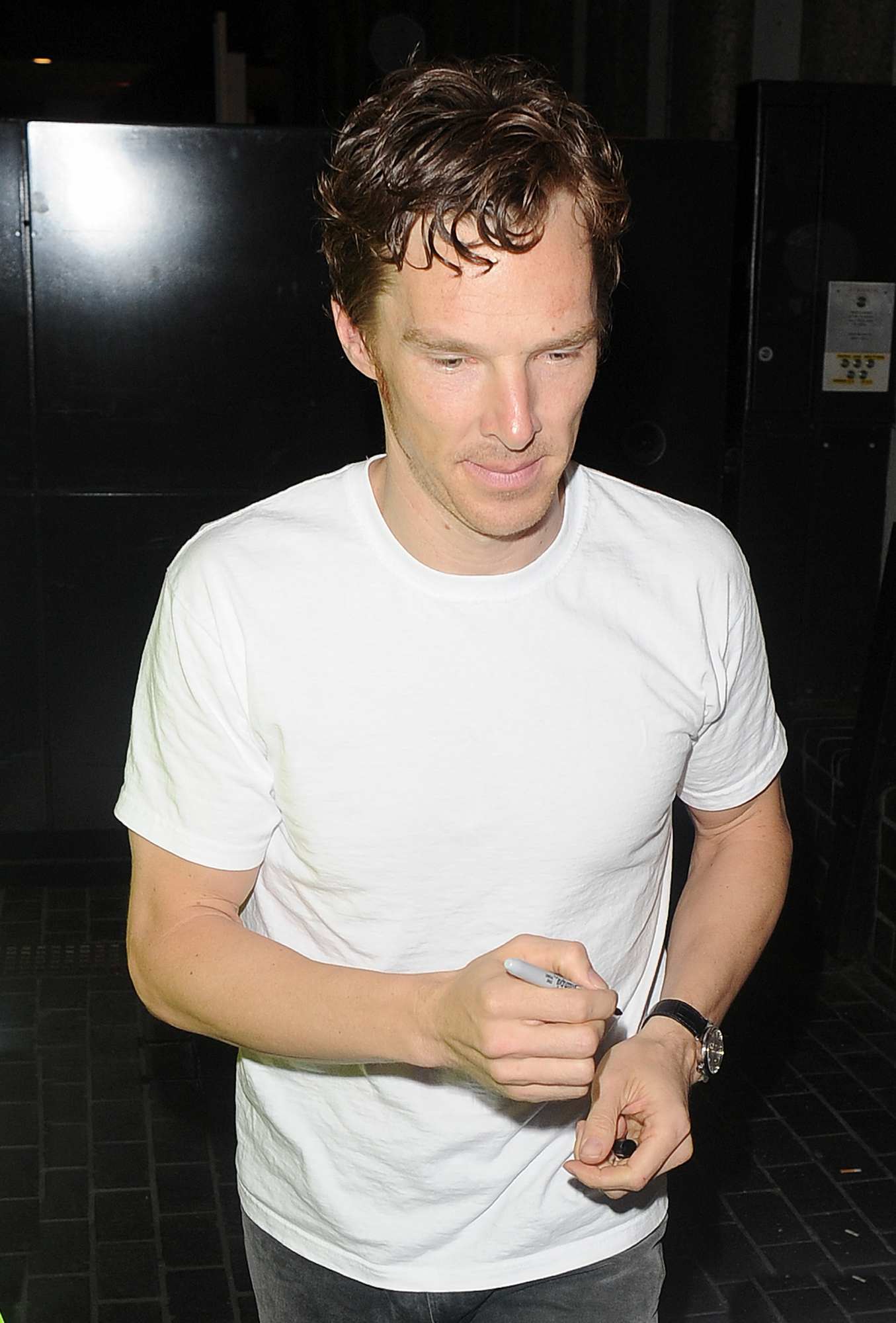 Benedict Cumberbatch Bombarded By Fans As He Leaves Barbican Theatre