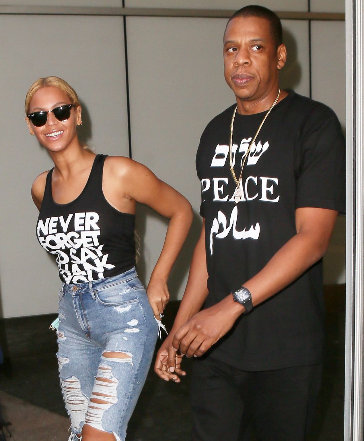 Beyonce and Jay-Z outsideeir office