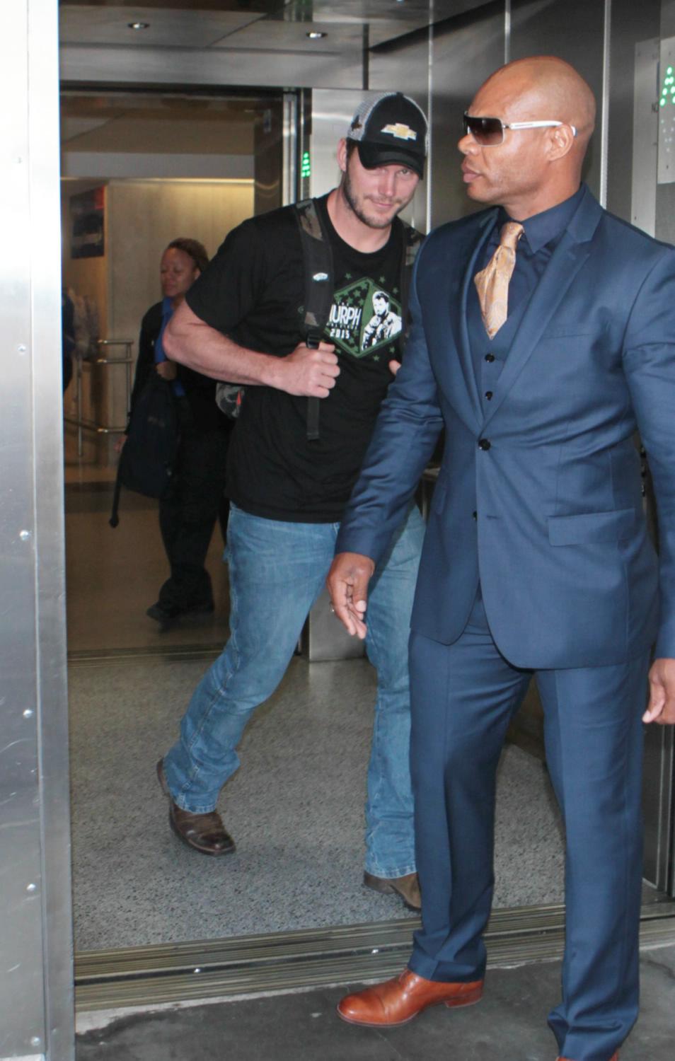 Chris Pratt Arrives at LAX Airport-3