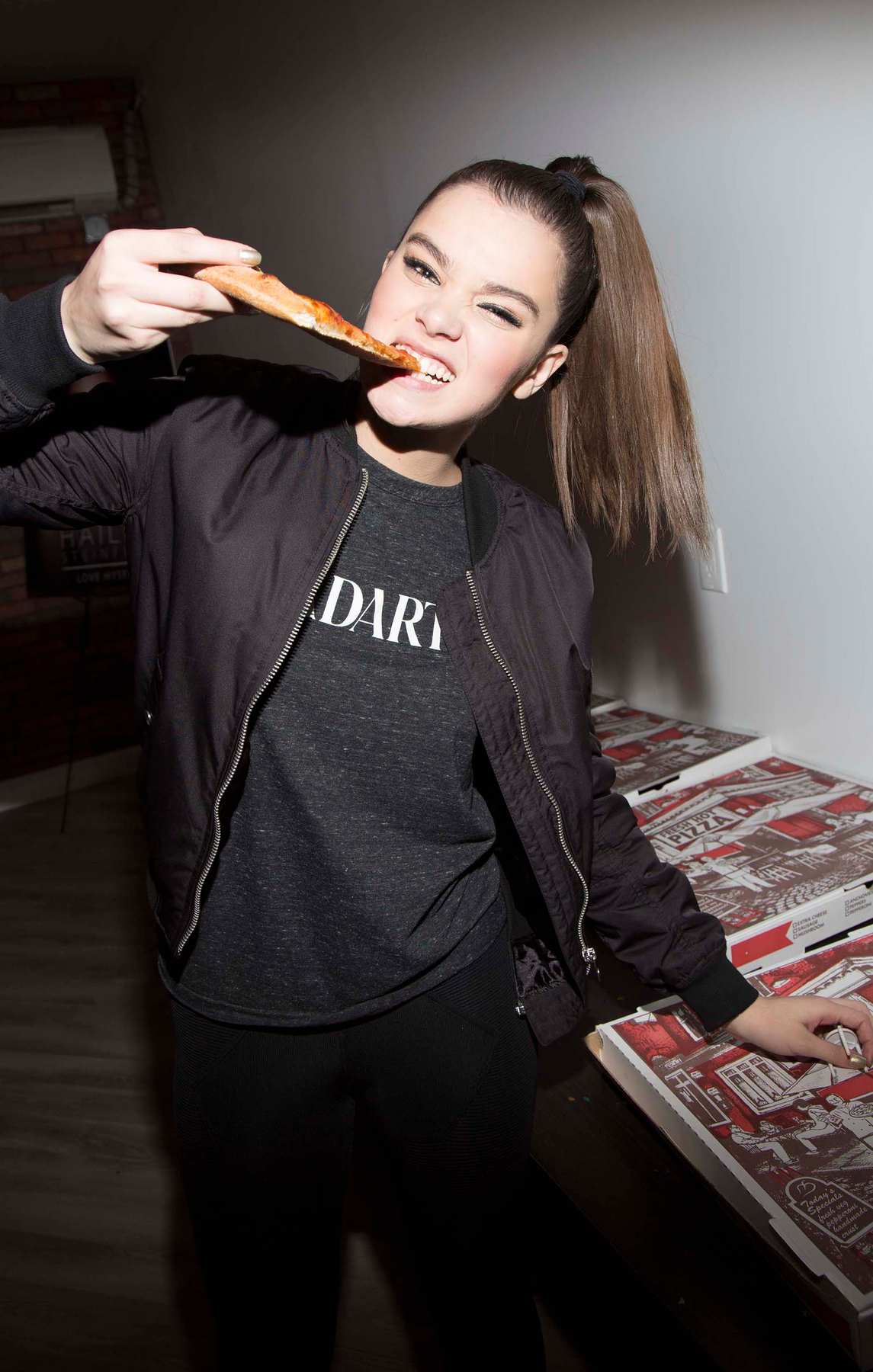 Hailee Steinfeld at Meet and Greet at The Chord Club Celeb Donut