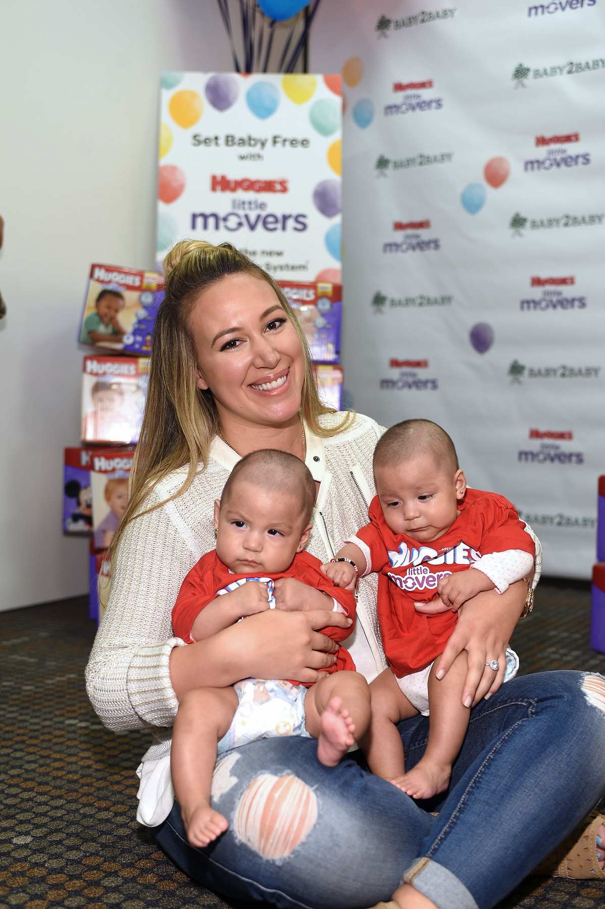 Haylie Duff Helps Donate , For Diaper Need Awareness Week to BabyBaby