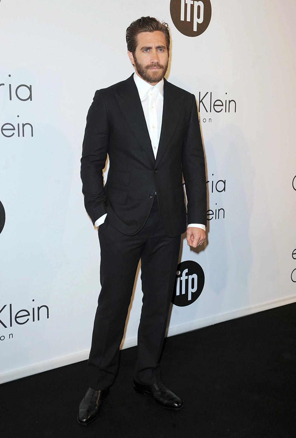 Jake Gyllenhaal attendse Calvin Klein Party – Celeb Donut