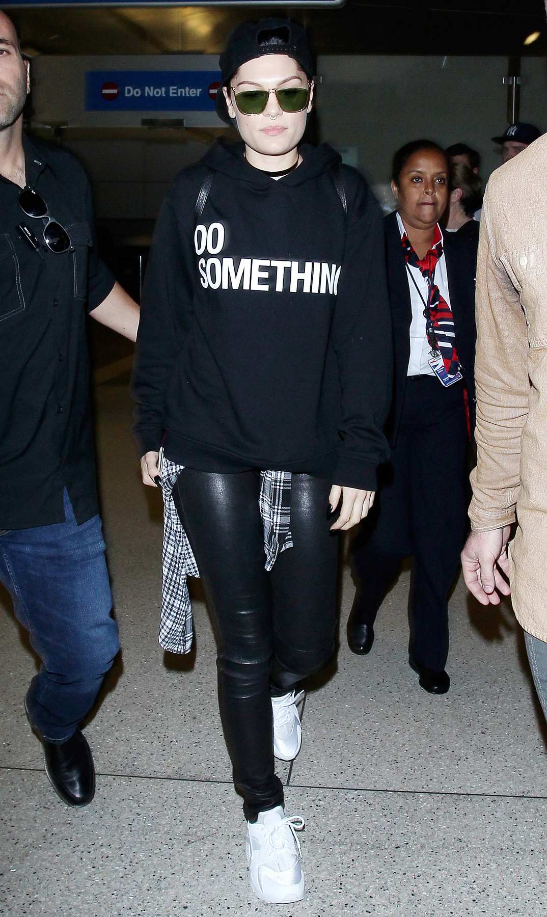 Jessie J Arrives at LA Airport-1