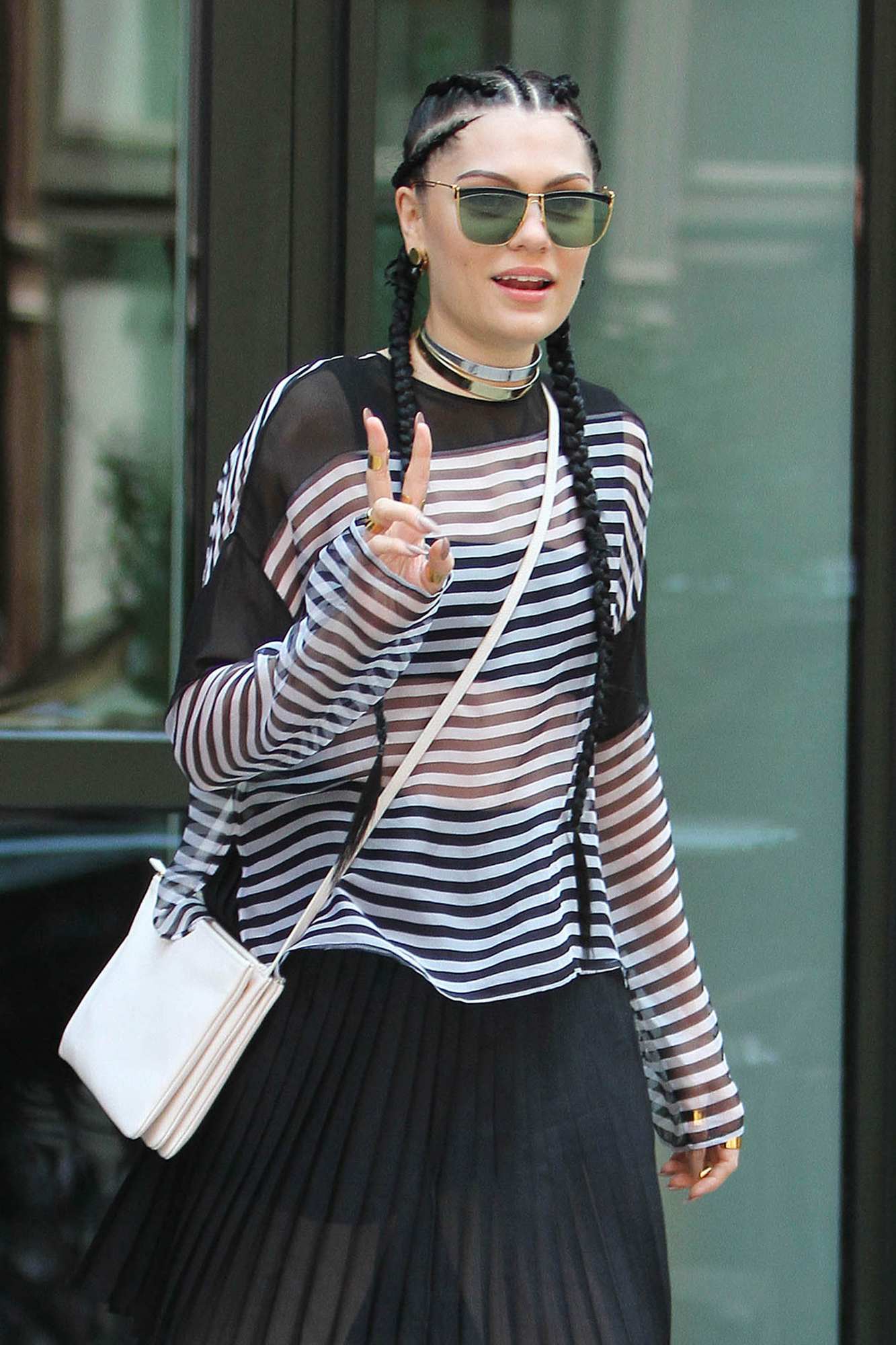 Jessie J in Braids Does Shopping in NYC-1