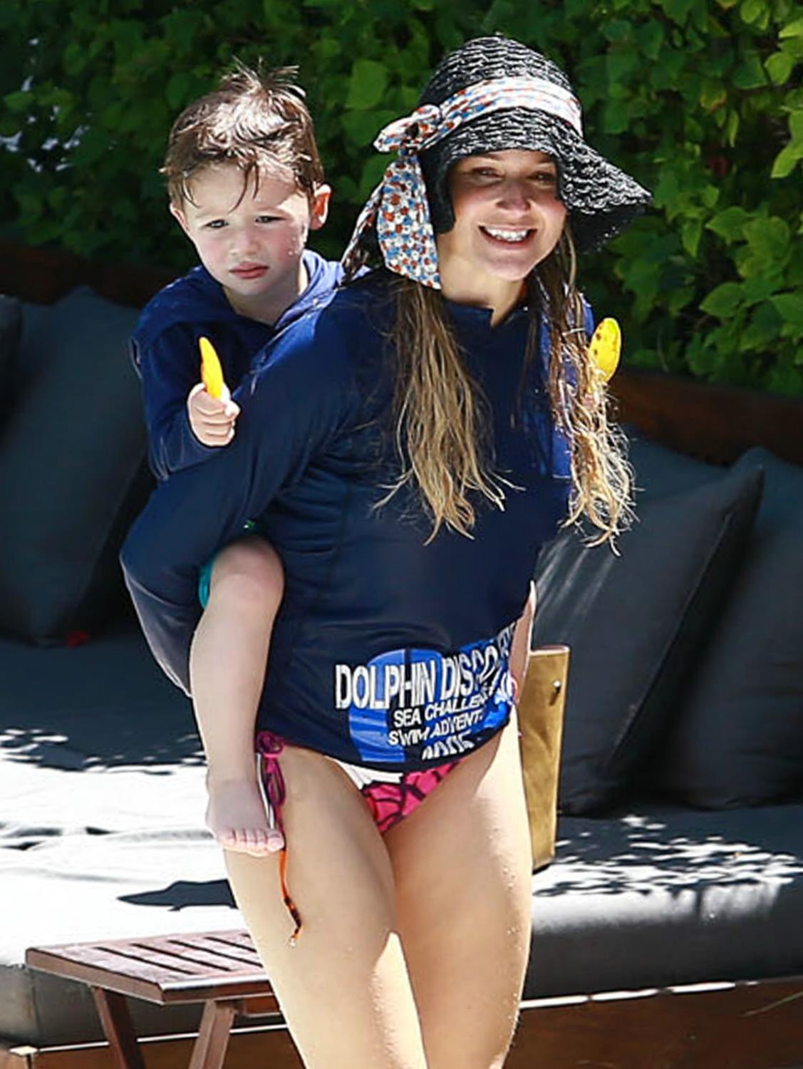 Jewel Enjoys Mother and Son Bonding time in Miami