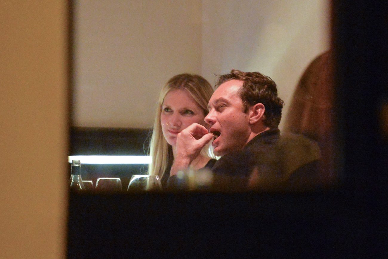 Jude Law And His Girlfriend Philippa Coan Dinner Date With Friends In Rome Celeb Donut
