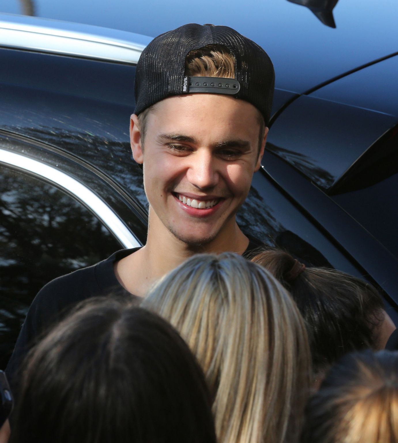 Justin Bieber In Sydney, Australia – Celeb Donut