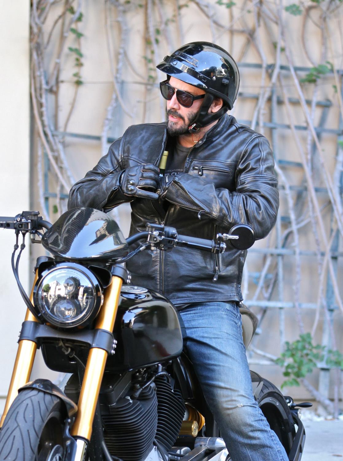 Keanu Reeves Pays A Visit To Beverly Wilshire Hotel