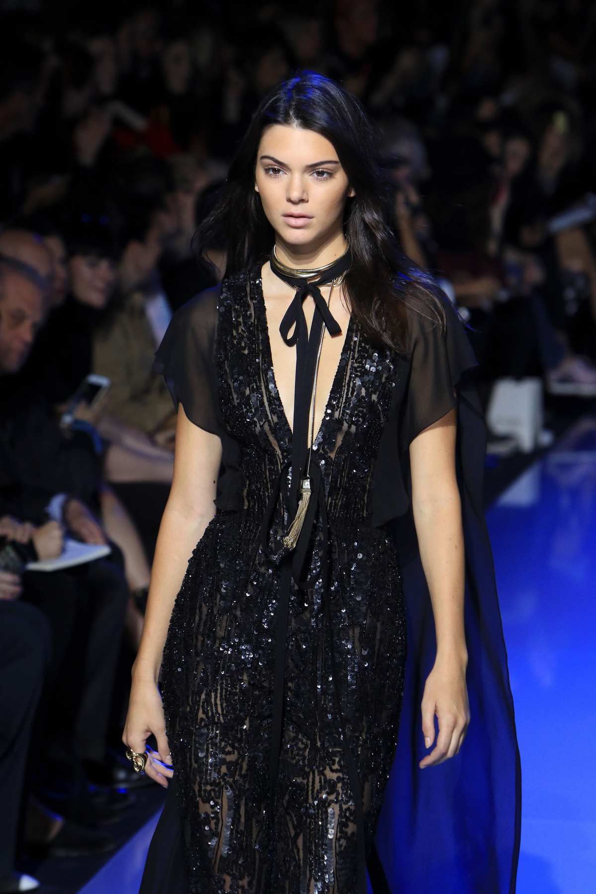 Kendall Jenner and Gigi Hadid Flaunt The Stage of Elie Saab in PFW ...