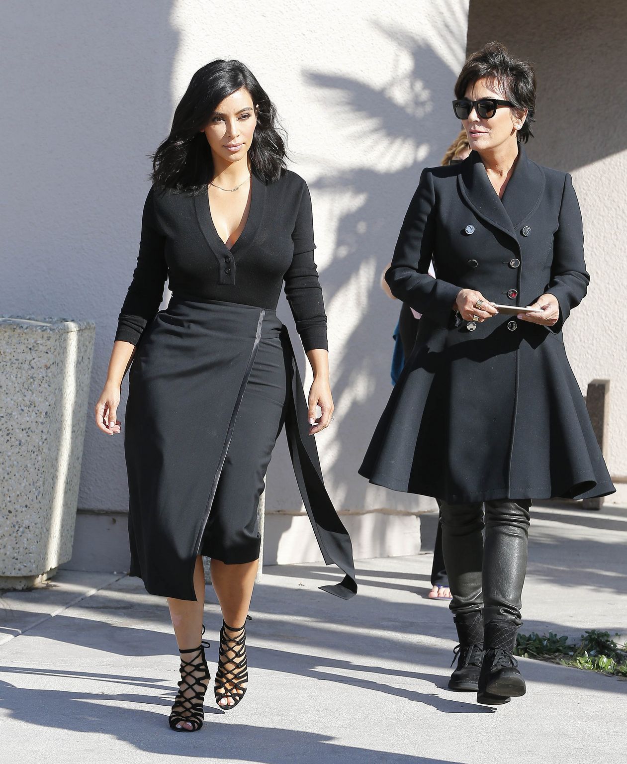 Kim Kardashian West Leaves Dmv With Mom Kris Jenner Celeb Donut