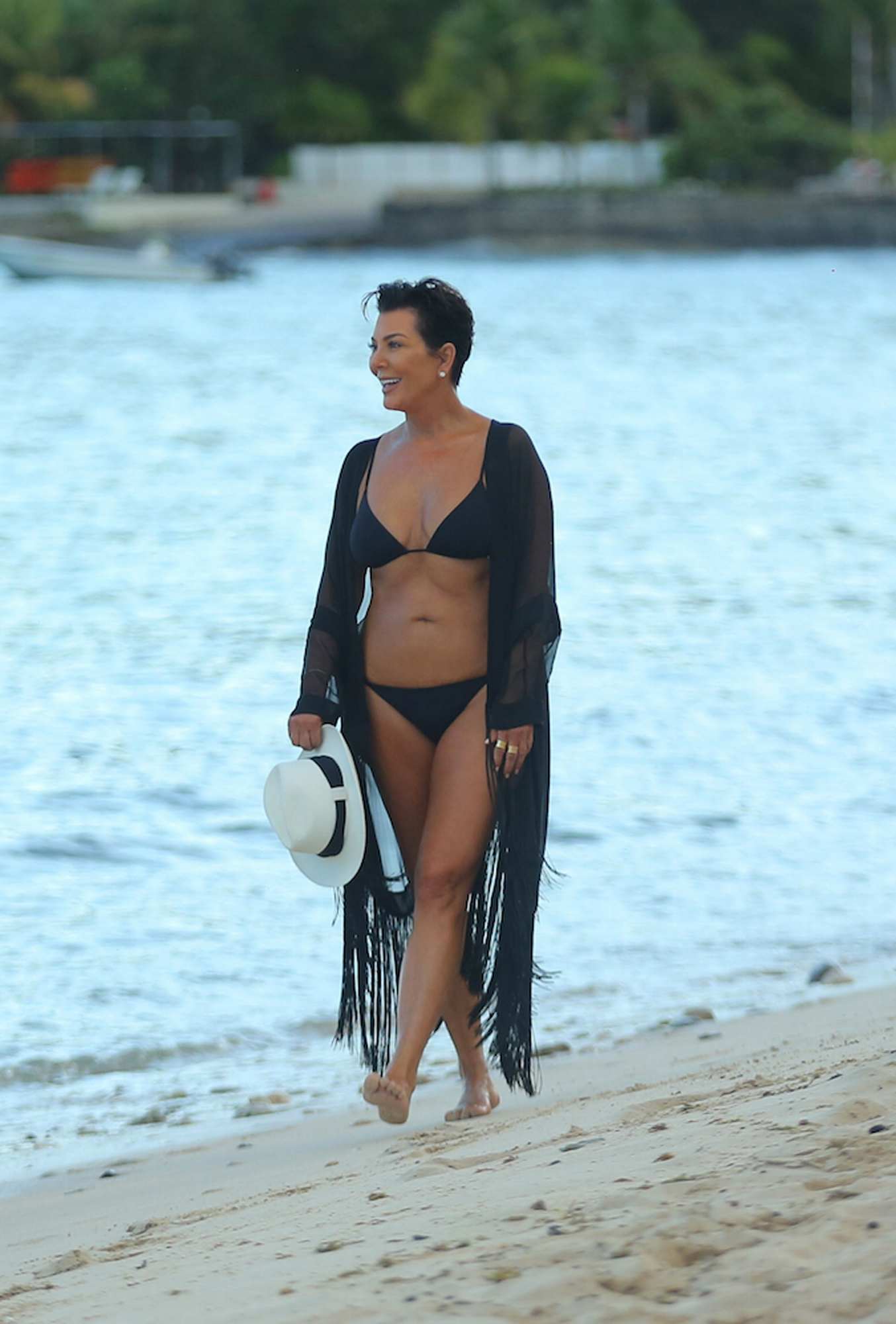 Kim Kardashian With Her Kris And North Relax On The Beach Of Barts