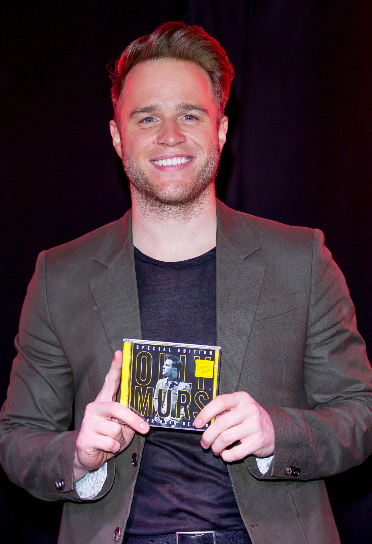 Olly Murs Signs Copies of His Never Been Better: Special Edition CDDVD in NYst