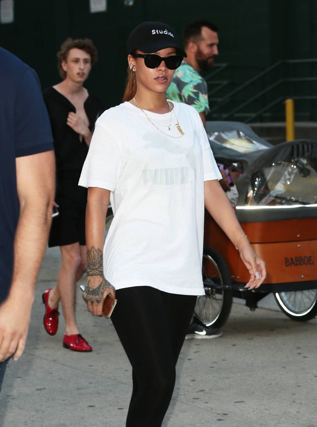  Rihanna Workout Clothes for Burn Fat fast