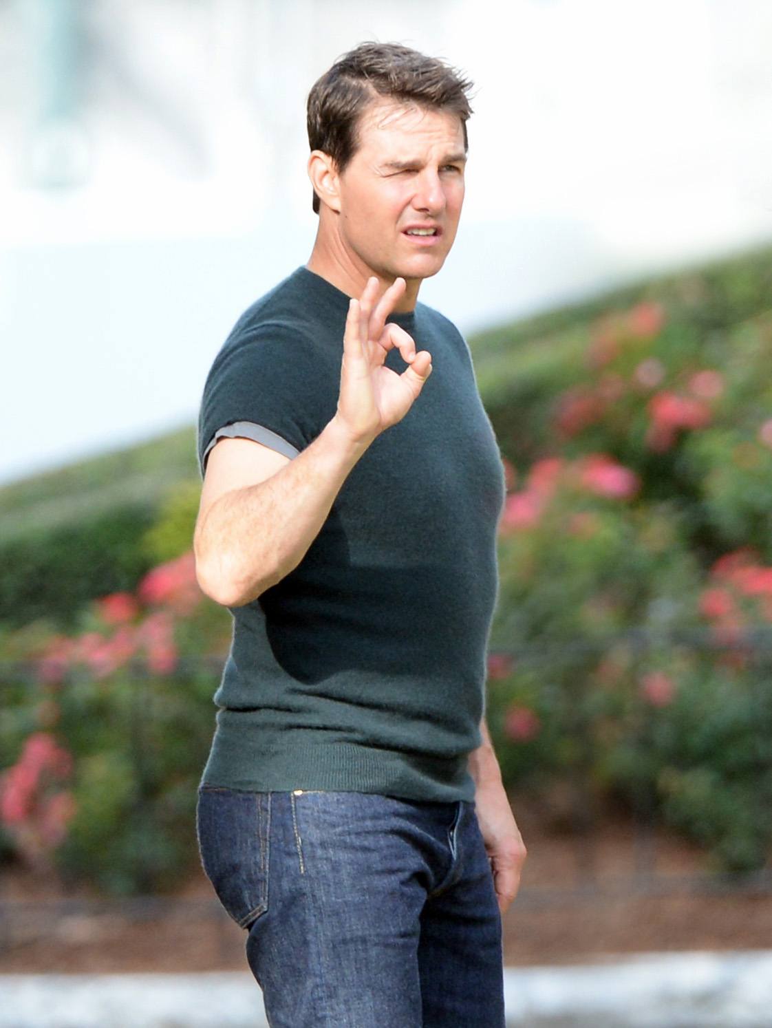 Tom Cruise Looking Buff On The Set of New Movie